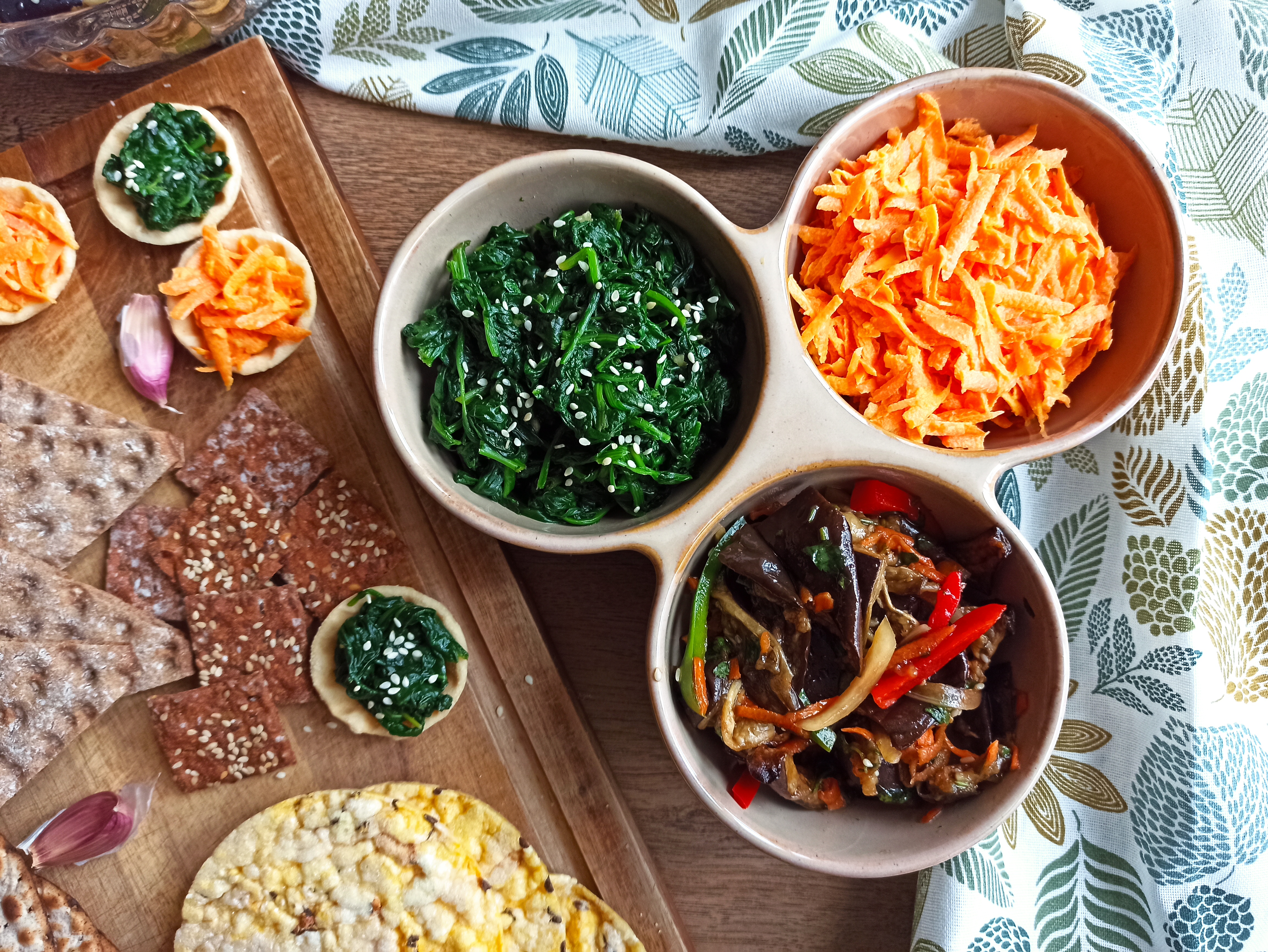 cold appetizers: eggplant s, garlicky carrots, spinach with sesame oil