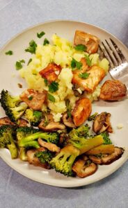 baked salmon with broccoli and shiitake