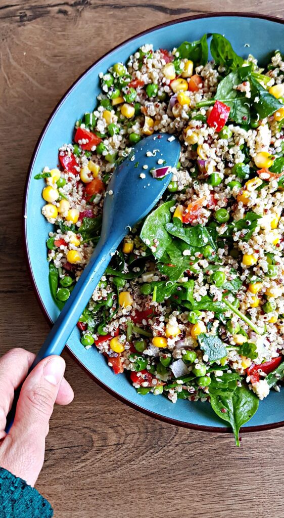 quinoa salad with spinach