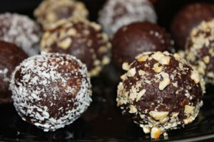 energy balls: almond flour, dates, cocoa, nut butter, walnuts