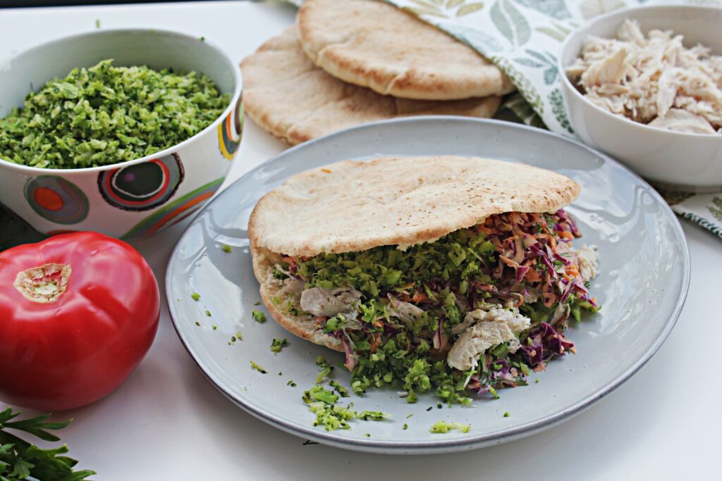 pitta bread with chicken and coleslaw