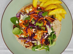 wraps with tofu and beetroot