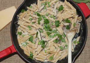 creamy pasta with mushrooms and peas