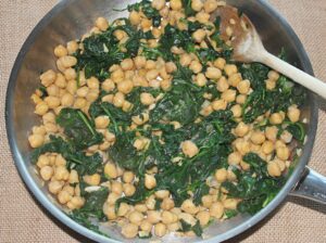 Sautéed Chickpeas with Spinach and Garlic