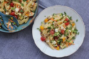 pasta salad with chicken and feta cheese