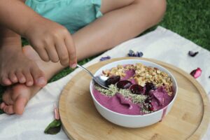 berry smoothie bowl