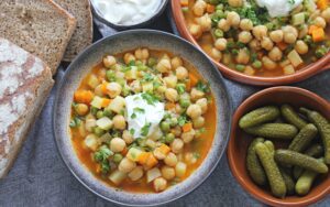 one-pot chickpea stew with vegetables