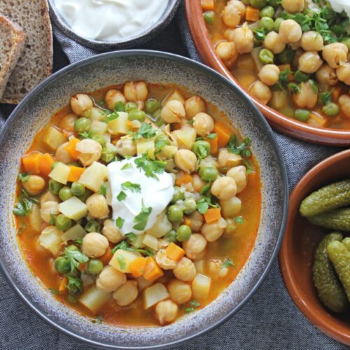 one-pot chickpea stew with vegetables