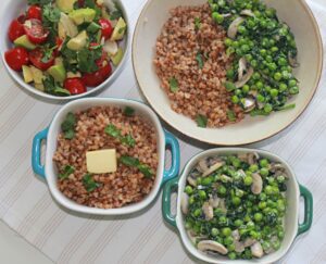 shiitake mushrooms with spinach and peas