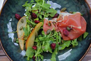 Arugula Salad with Jamón and Caramelized Pears