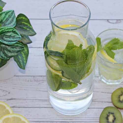 Detox water with lemon, cucumber, and mint