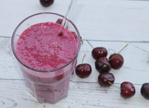 beet and cherry smoothie