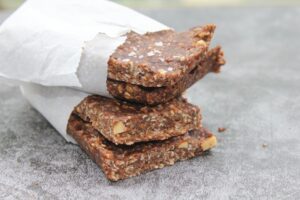 Dark Chocolate Protein Bars (Vegan & No-Bake)