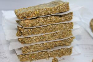 matcha pistachio bars