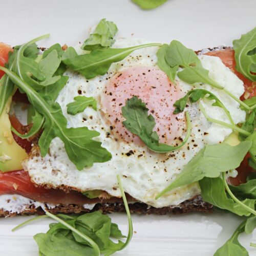 avocado toast with smoked salmon