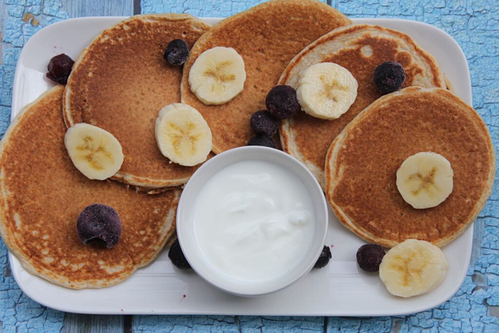 banana oatmeal pancakes